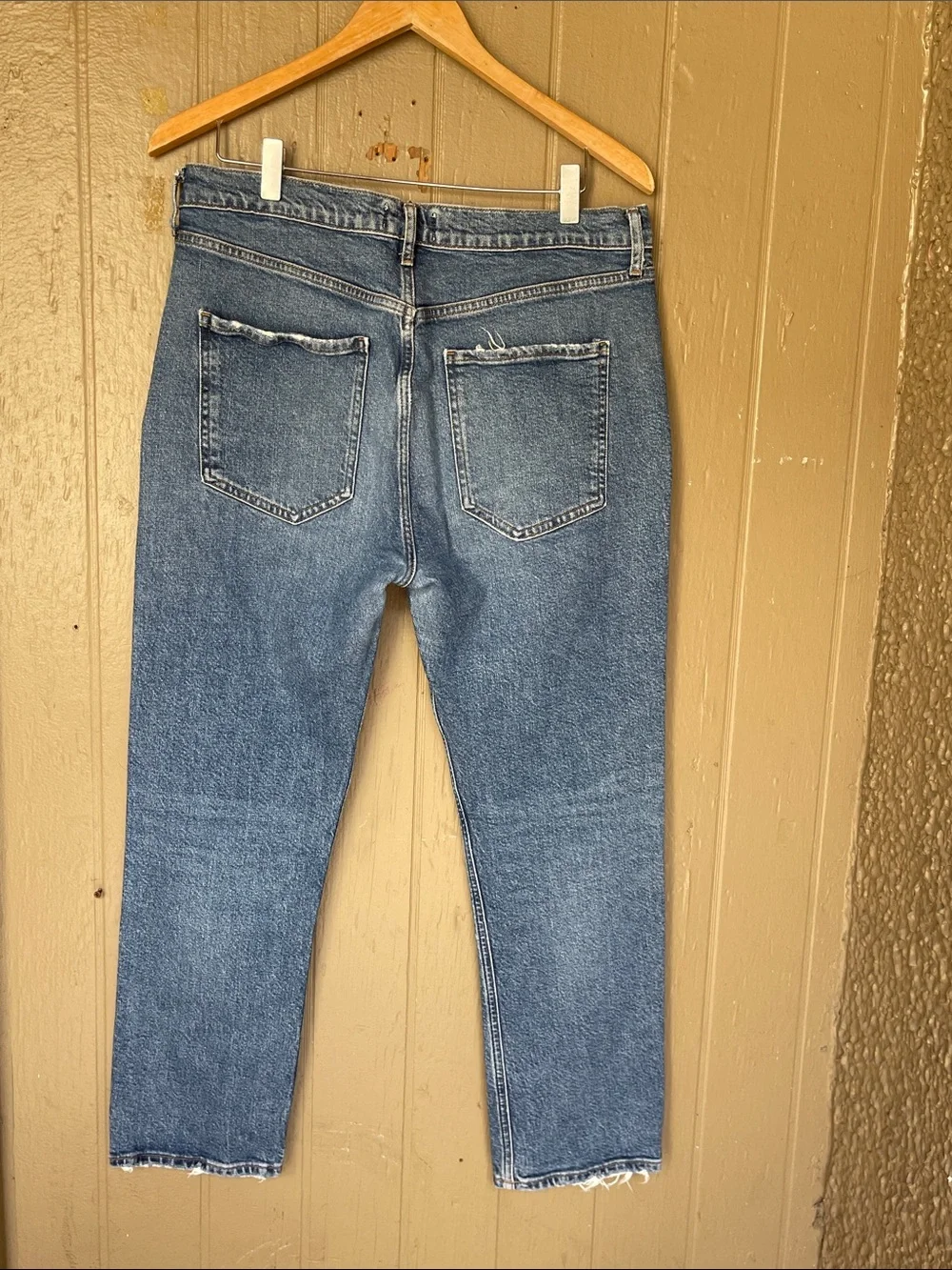 Agolde Riley Crop Mid-Wash Straight Jeans Size 31